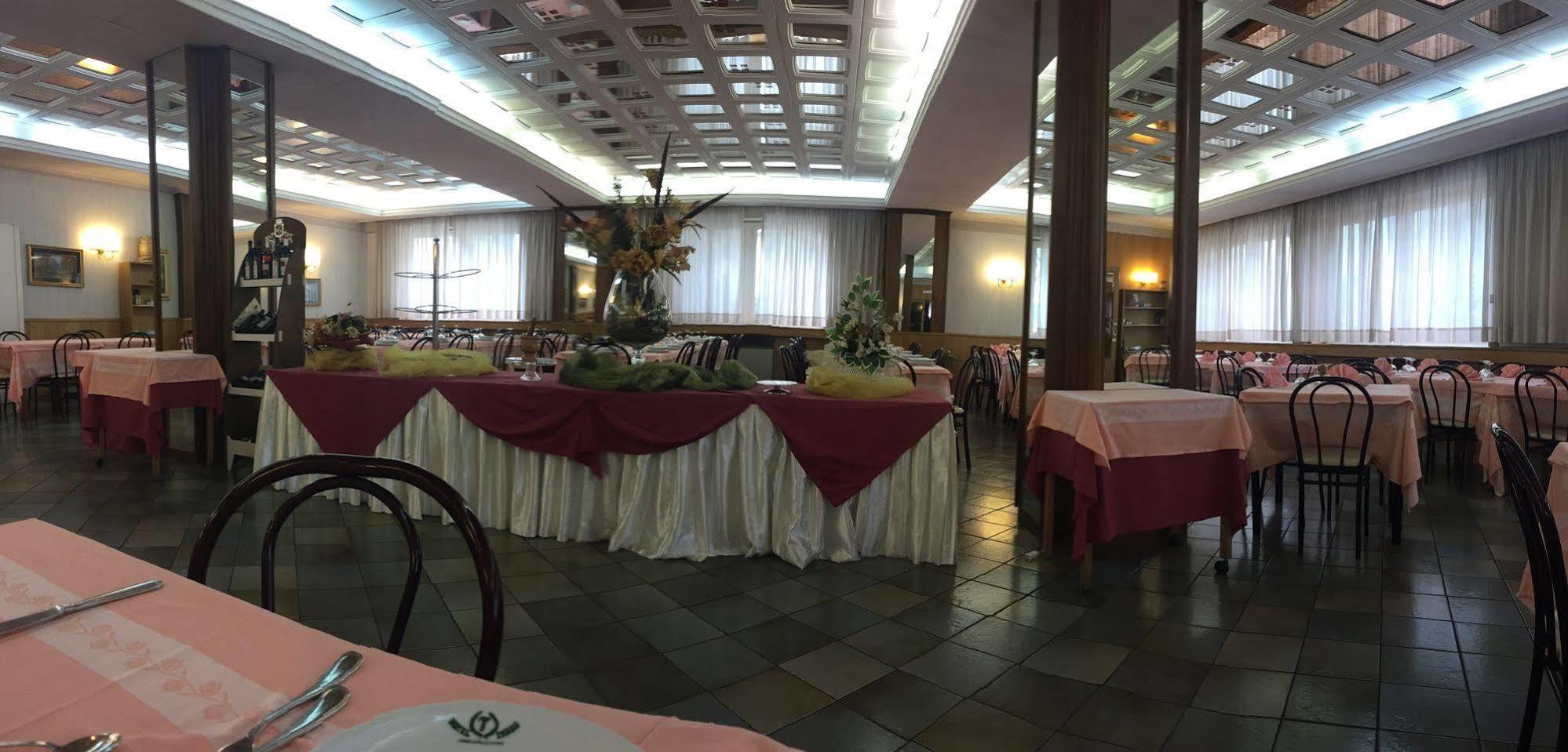 קמיליאטלו סילאנו Hotel Tasso מראה חיצוני תמונה