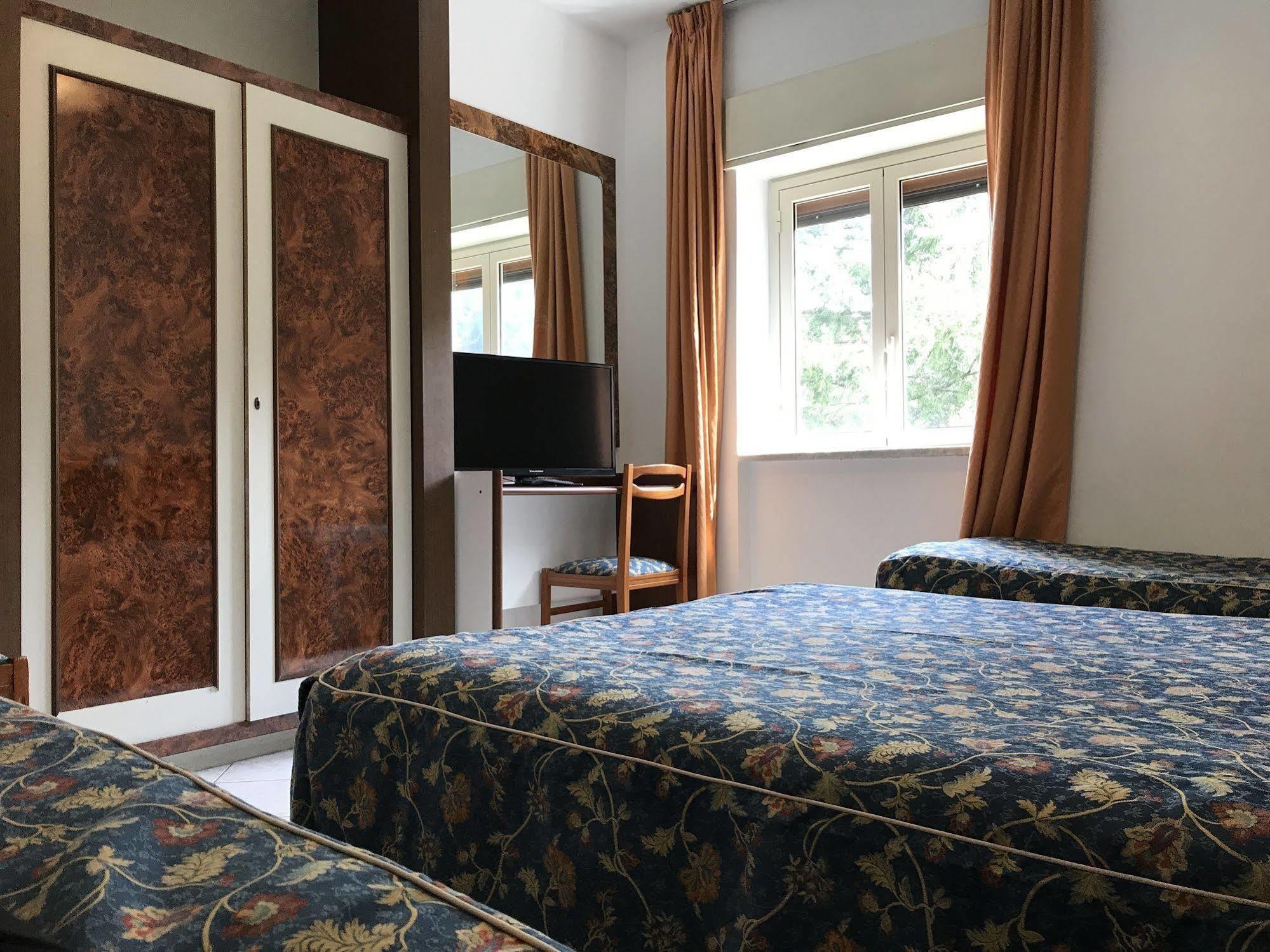 קמיליאטלו סילאנו Hotel Tasso מראה חיצוני תמונה