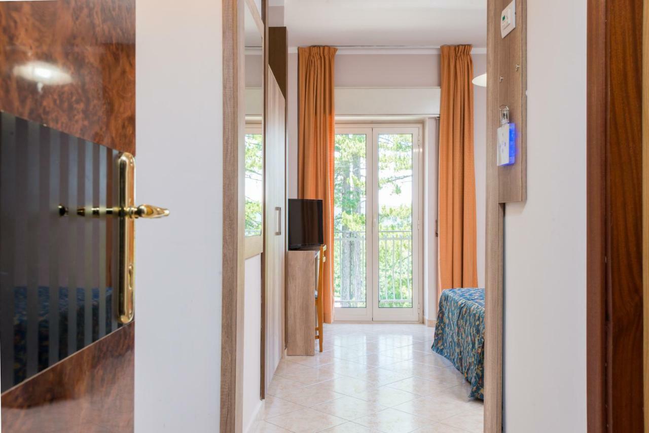 קמיליאטלו סילאנו Hotel Tasso מראה חיצוני תמונה