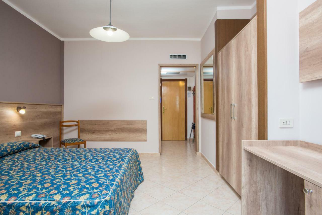 קמיליאטלו סילאנו Hotel Tasso מראה חיצוני תמונה