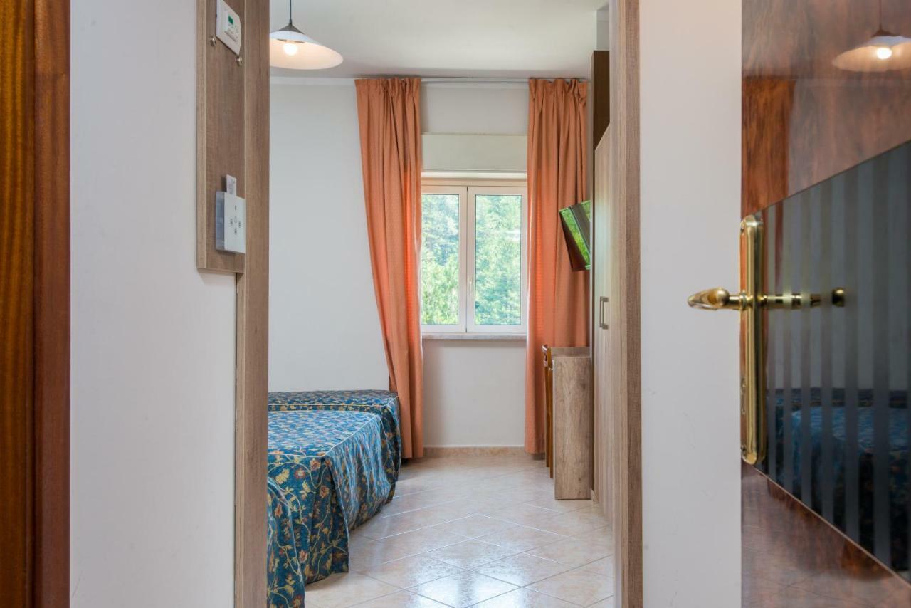 קמיליאטלו סילאנו Hotel Tasso מראה חיצוני תמונה